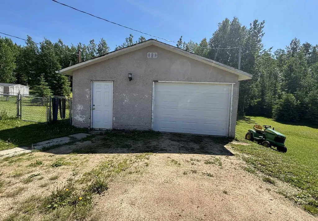 590039 Range Road 113a Rural Woodlands County AB T7S1N7