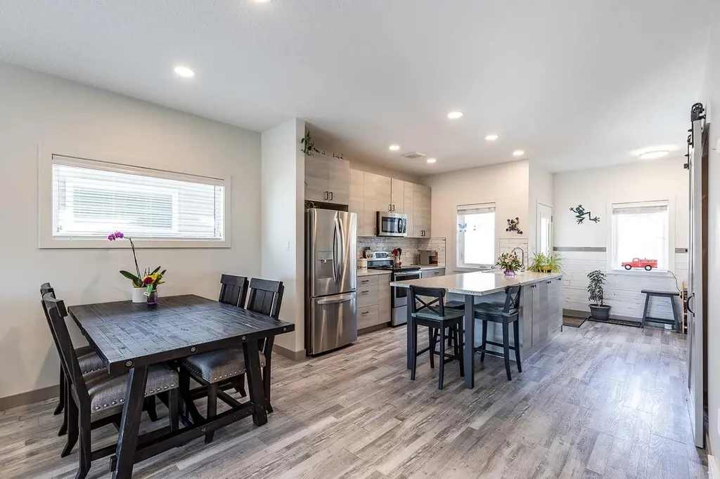 111 Somerside Road SE Medicine Hat AB T1B 0N4