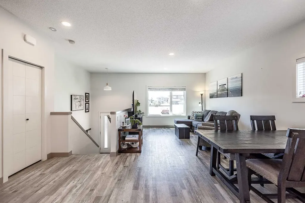111 Somerside Road SE Medicine Hat AB T1B 0N4