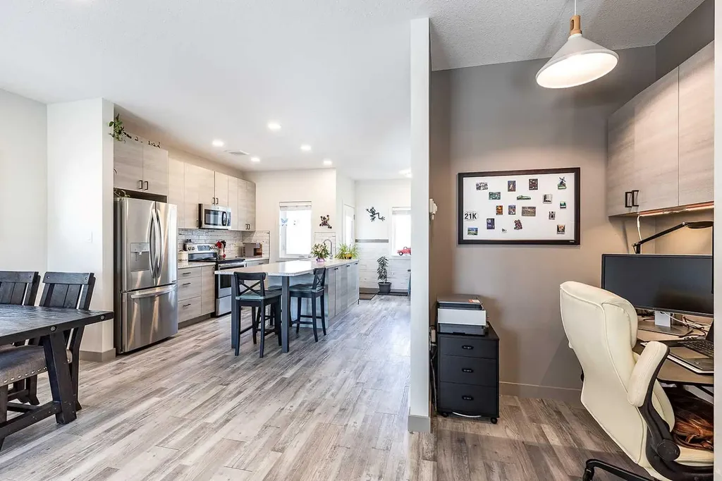 111 Somerside Road SE Medicine Hat AB T1B 0N4