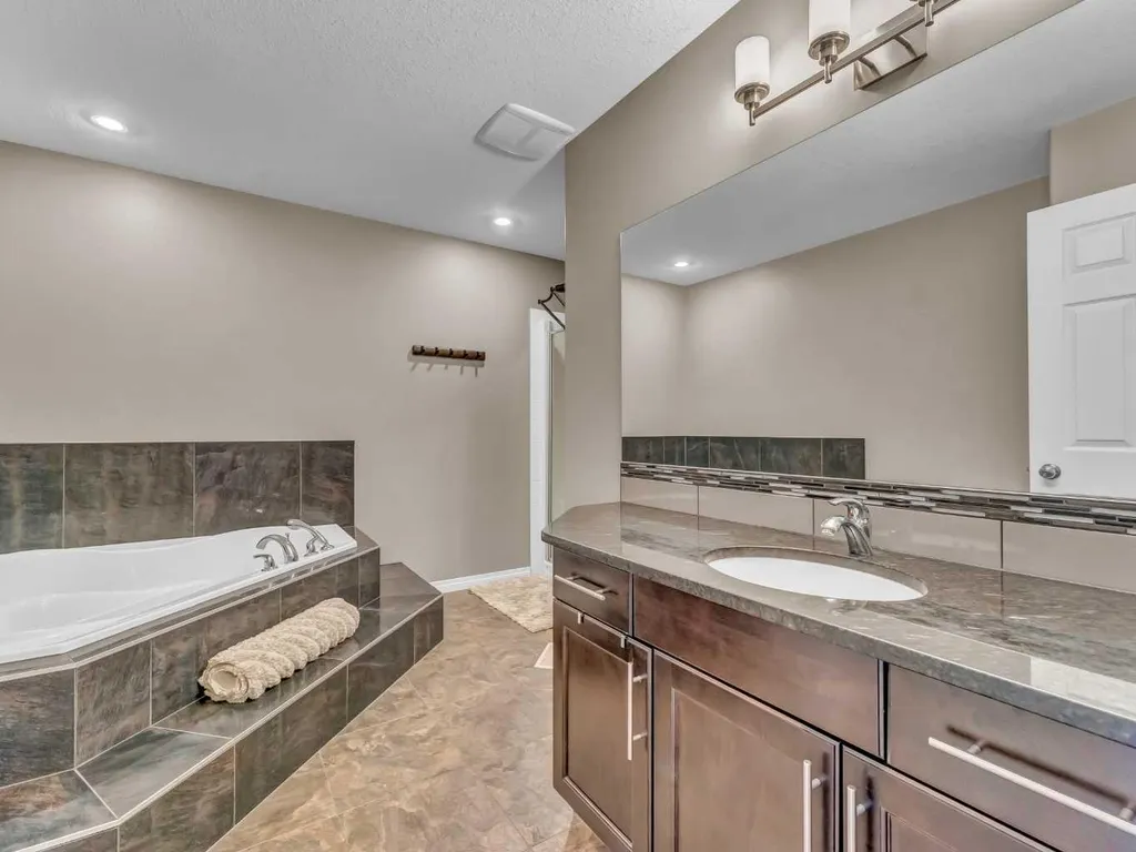 409 Ranchview Road NE Medicine Hat AB T1C 0G7