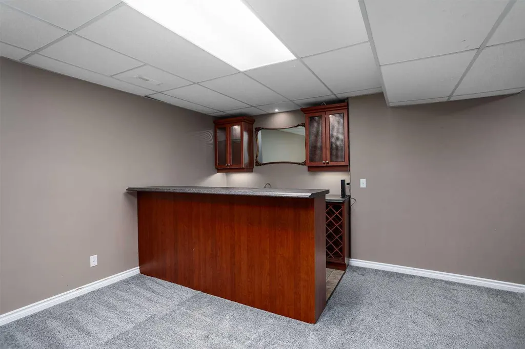 5212 43 Avenue Camrose AB T4V 0A2