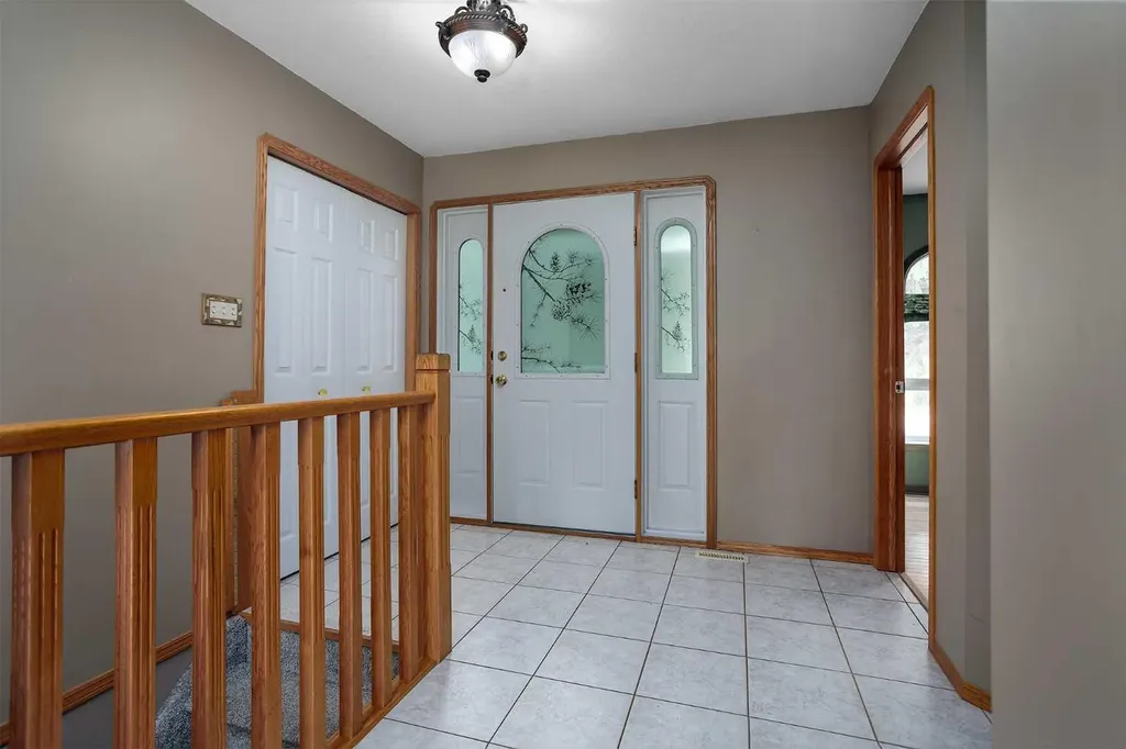 5212 43 Avenue Camrose AB T4V 0A2