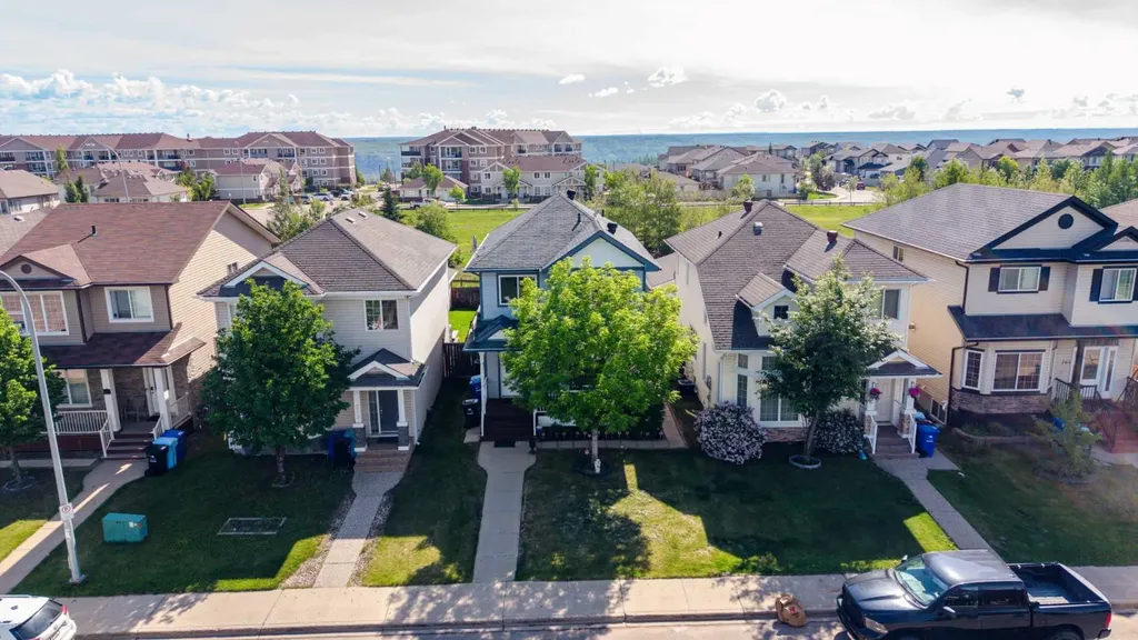 209 Grouse Way Fort Mcmurray AB T9K 0L9