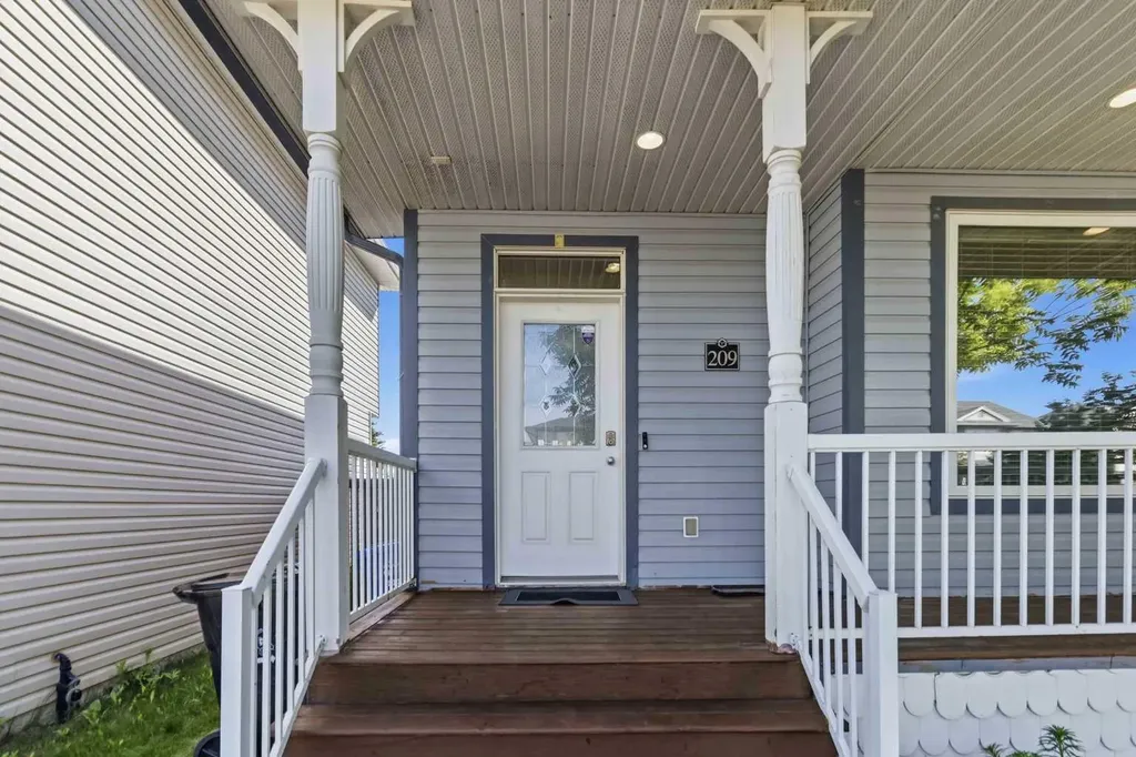 209 Grouse Way Fort Mcmurray AB T9K 0L9