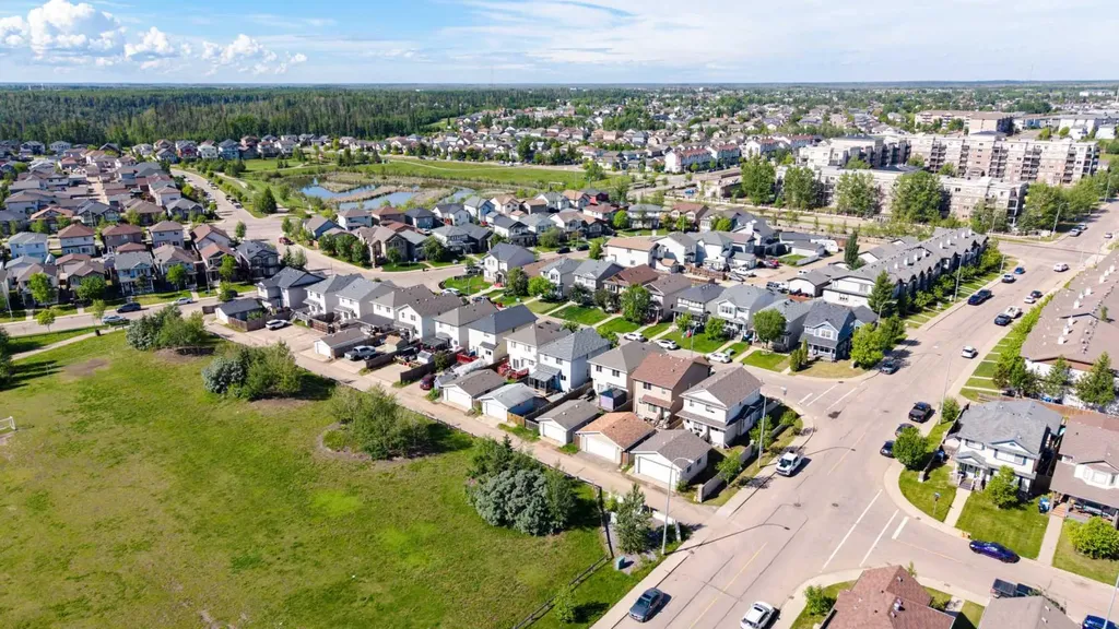 209 Grouse Way Fort Mcmurray AB T9K 0L9