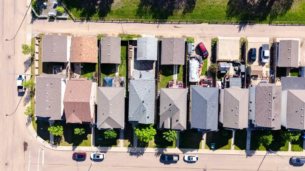 209 Grouse Way Fort Mcmurray AB T9K 0L9