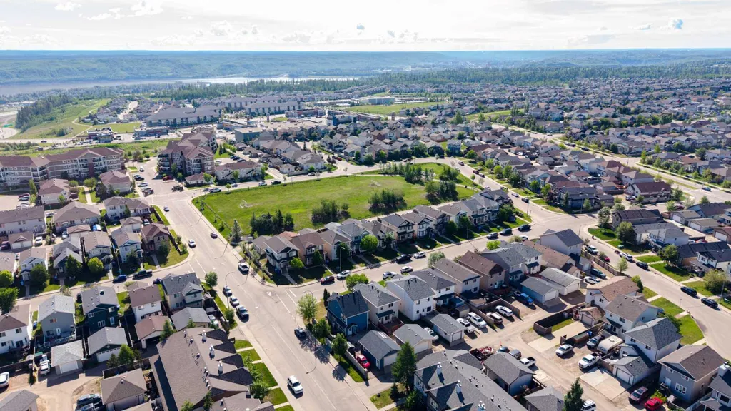 209 Grouse Way Fort Mcmurray AB T9K 0L9