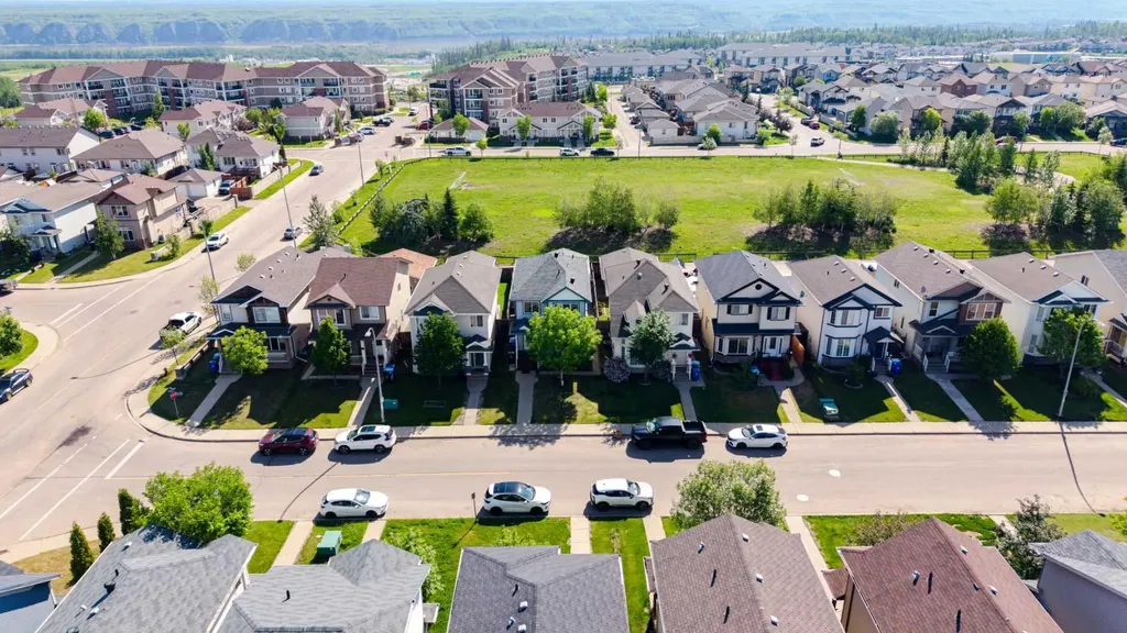 209 Grouse Way Fort Mcmurray AB T9K 0L9