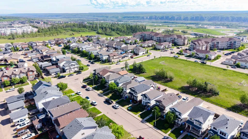 209 Grouse Way Fort Mcmurray AB T9K 0L9