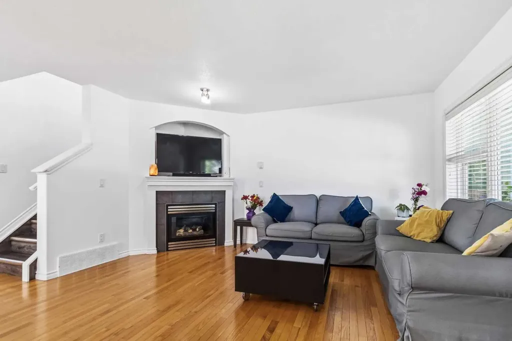 209 Grouse Way Fort Mcmurray AB T9K 0L9