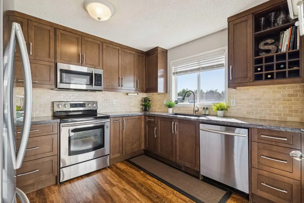 114 Bridlewood Close Calgary AB T2Y 3N4