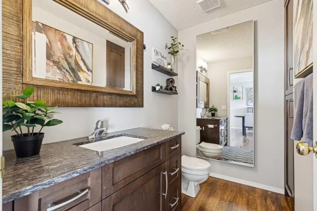 114 Bridlewood Close Calgary AB T2Y 3N4