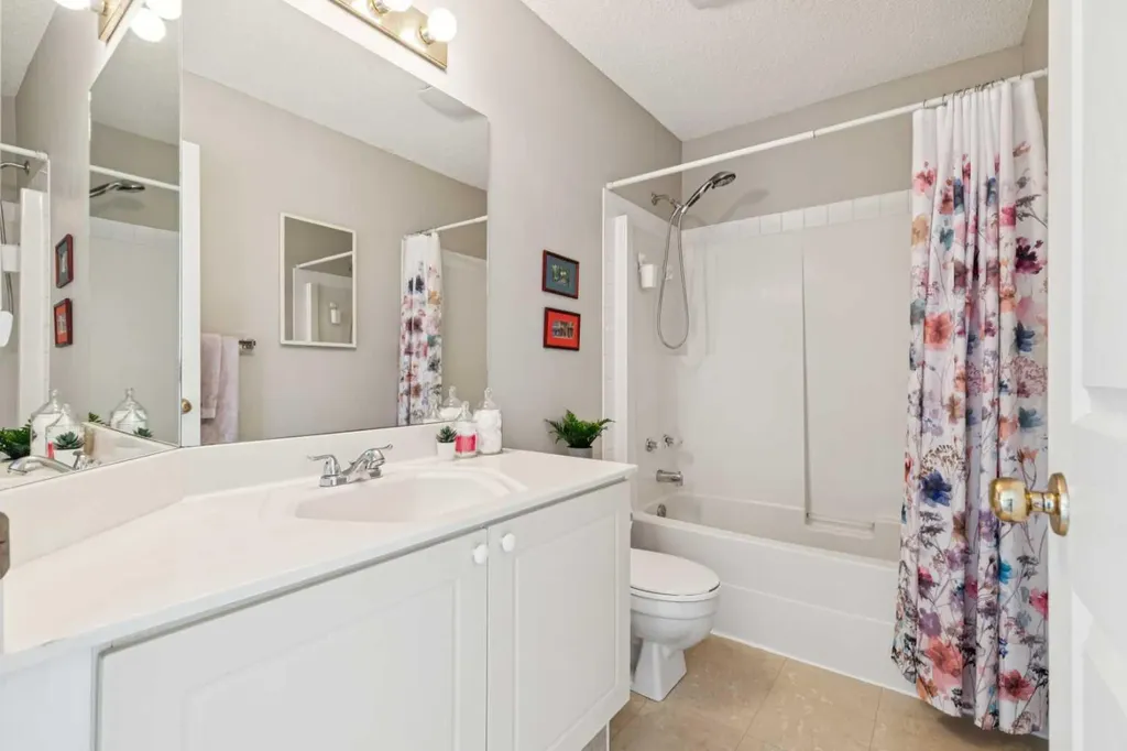 114 Bridlewood Close Calgary AB T2Y 3N4