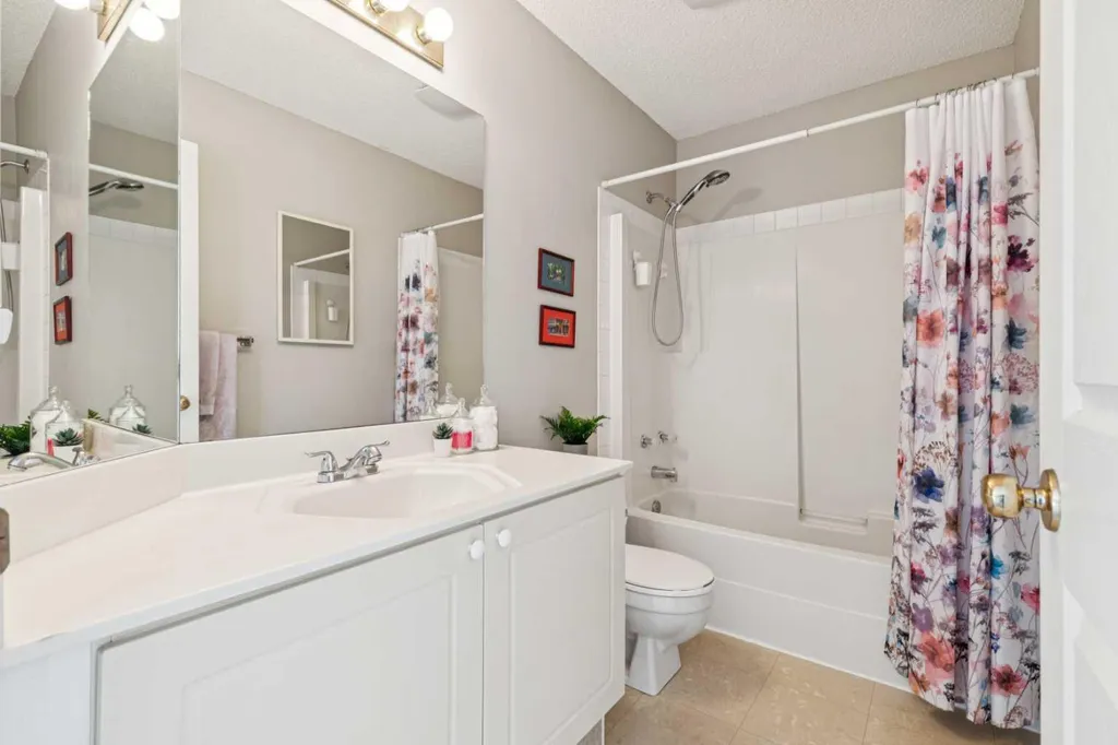 114 Bridlewood Close Calgary AB T2Y 3N4