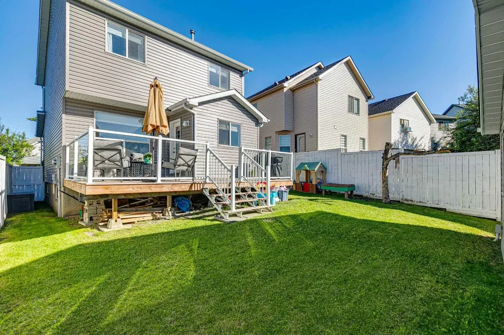 114 Bridlewood Close Calgary AB T2Y 3N4