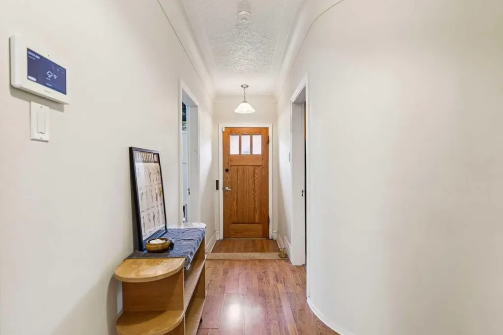 2128 17 Avenue SW Calgary AB T2T0G3
