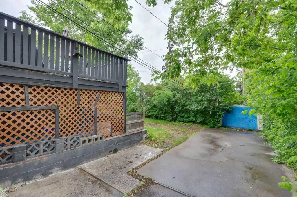 2128 17 Avenue SW Calgary AB T2T0G3