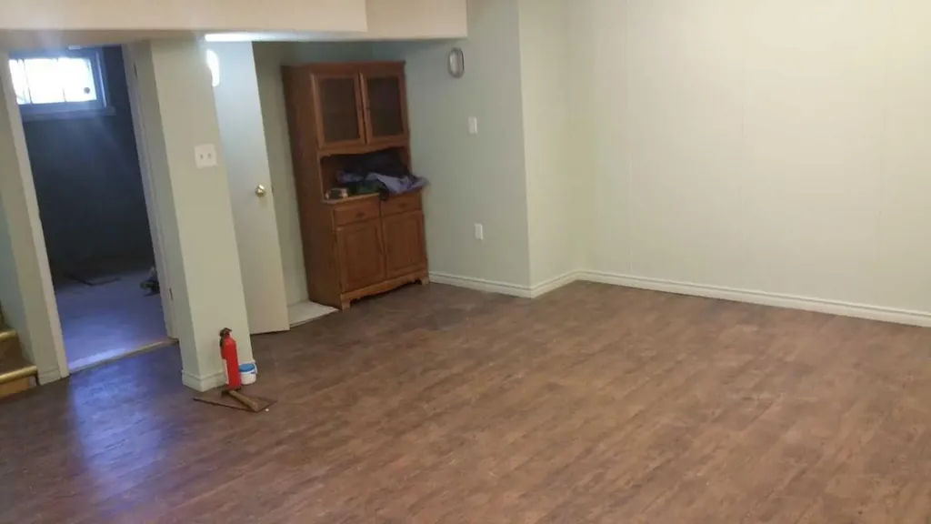 2128 17 Avenue SW Calgary AB T2T0G3