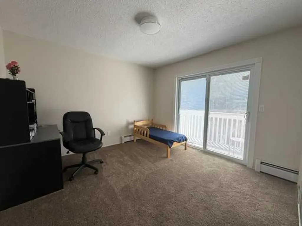 920 6 Street SE Slave Lake AB T0G 2A3
