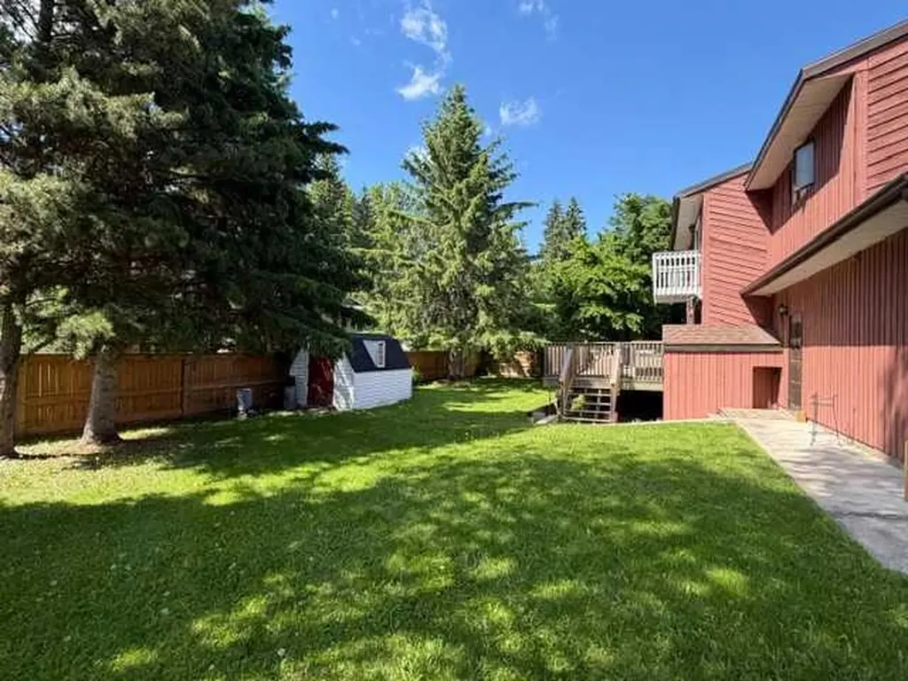 920 6 Street SE Slave Lake AB T0G 2A3
