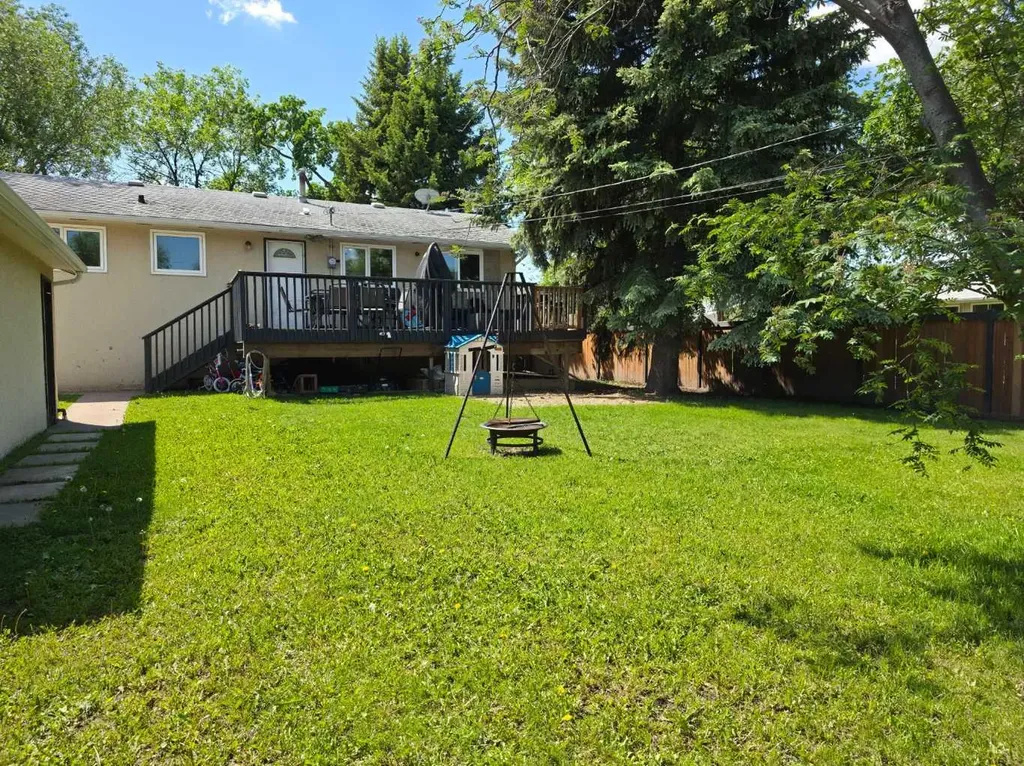 6014 44 Avenue Camrose AB T4V 0B2