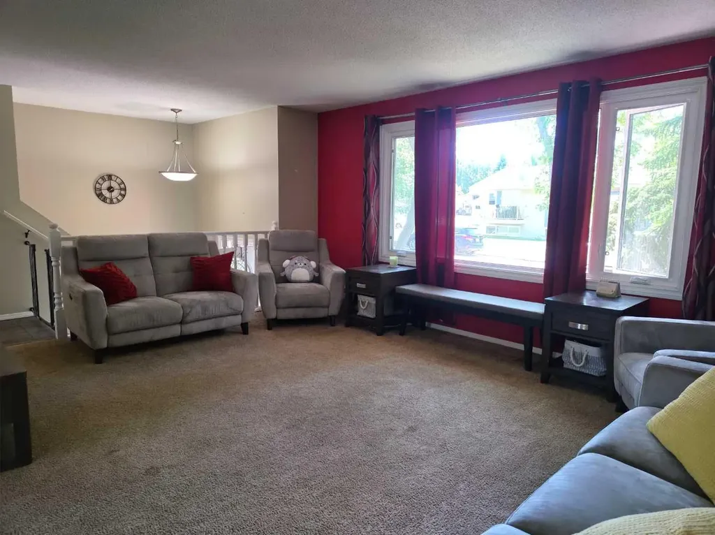 6014 44 Avenue Camrose AB T4V 0B2