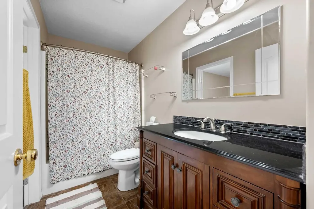3121 45 Avenue Lloydminster SK S9V 2A7