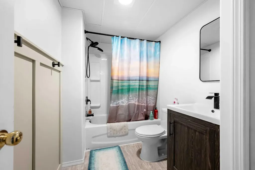 3121 45 Avenue Lloydminster SK S9V 2A7