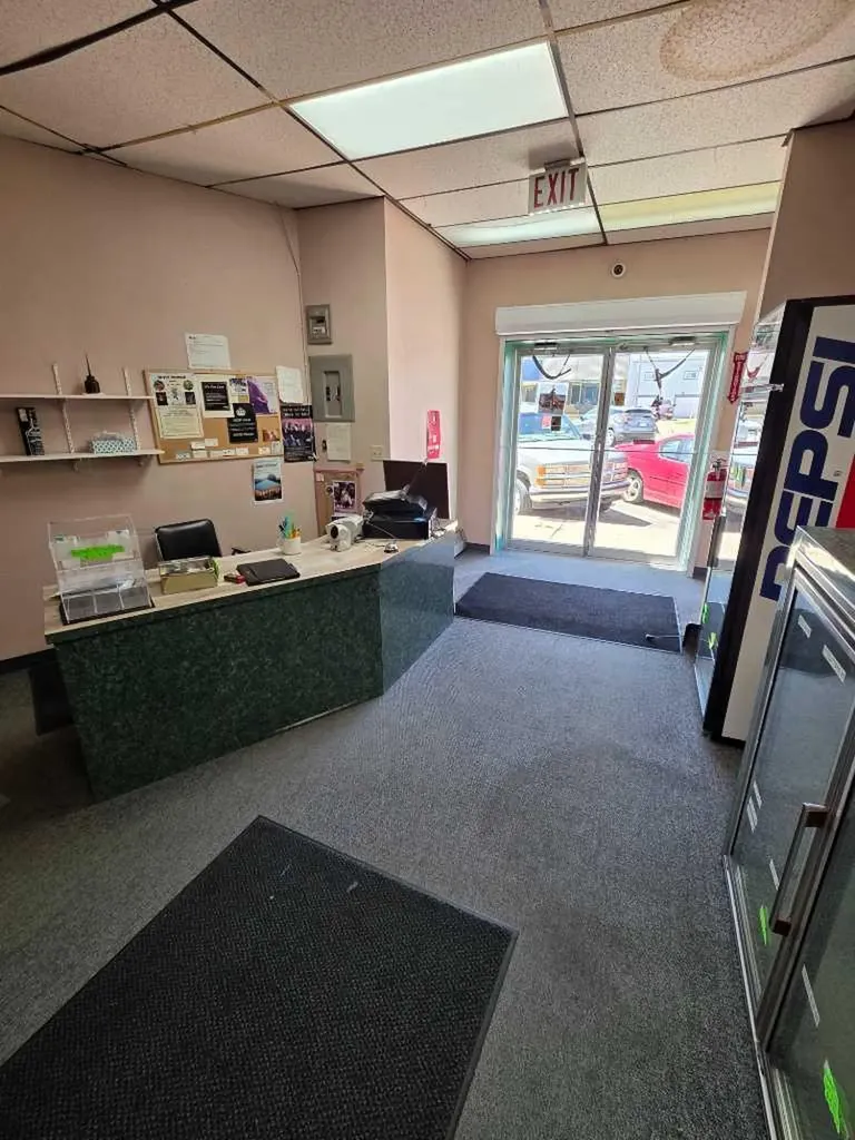 5302 49 Avenue Taber AB T1G 1T8