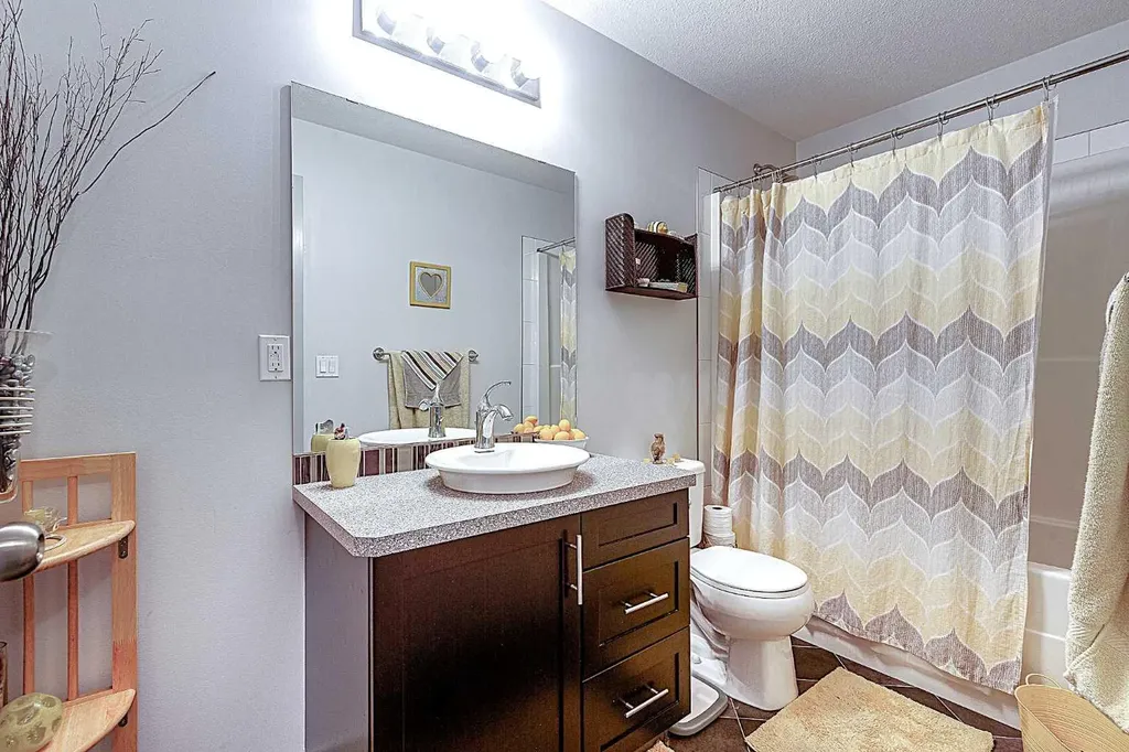 25 Caribou Crescent Red Deer AB T4P 0T5