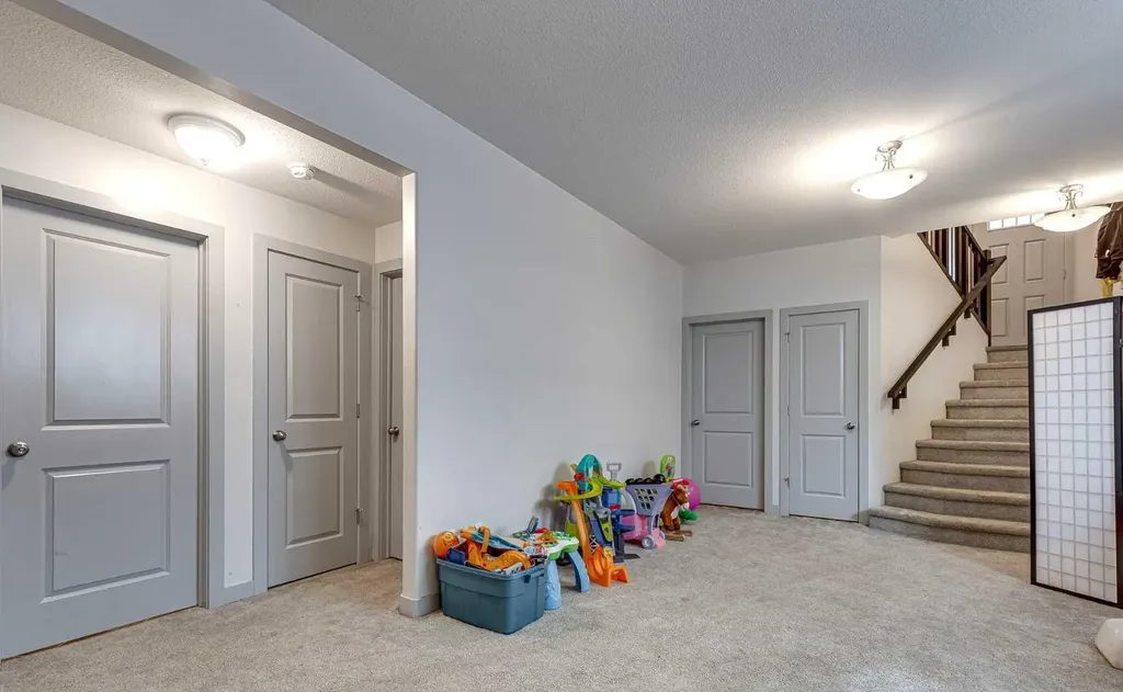 25 Caribou Crescent Red Deer AB T4P 0T5