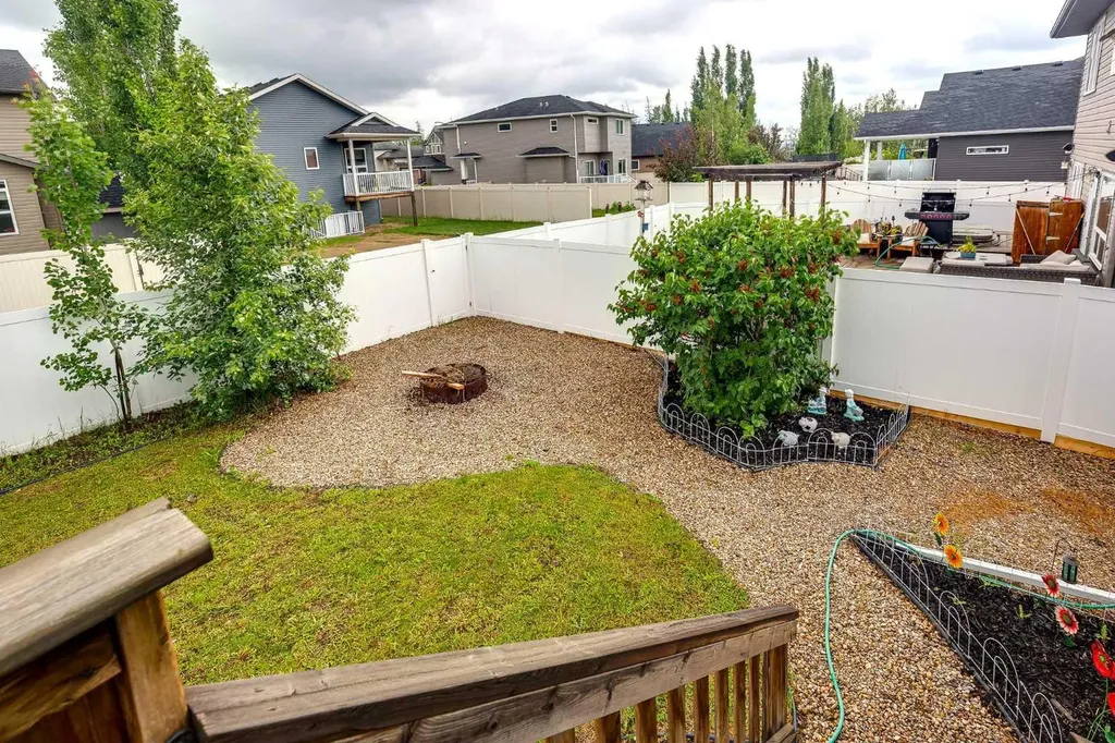 25 Caribou Crescent Red Deer AB T4P 0T5