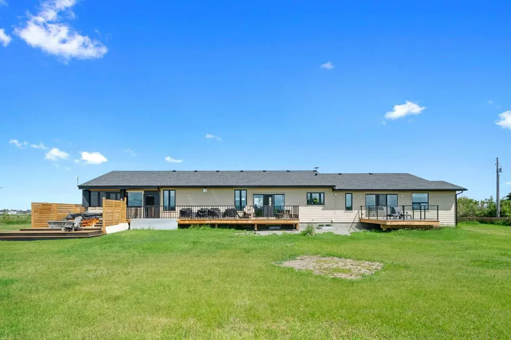 530155 88 Street E Rural Foothills County AB T1S 3Y2