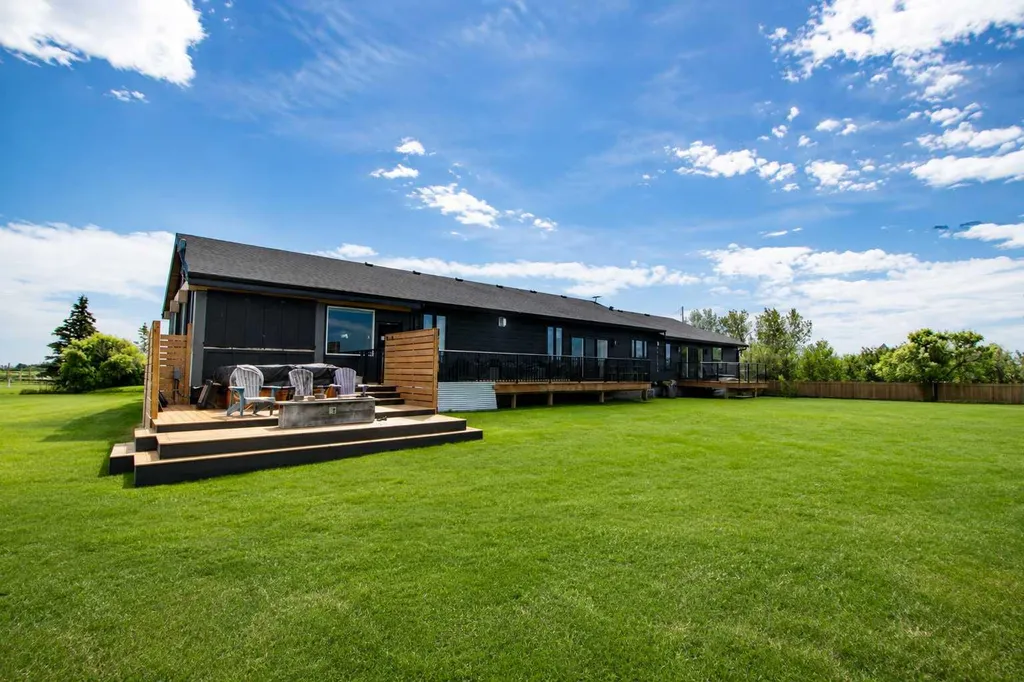530155 88 Street E Rural Foothills County AB T1S 3Y2