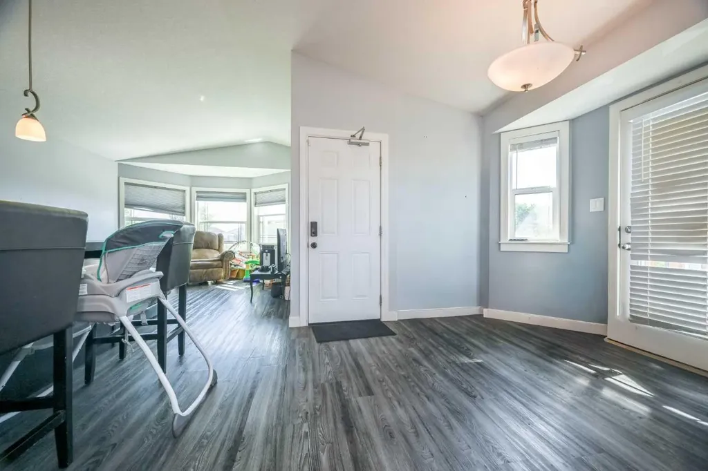 7018 90 Street Grande Prairie AB T8X 0C1