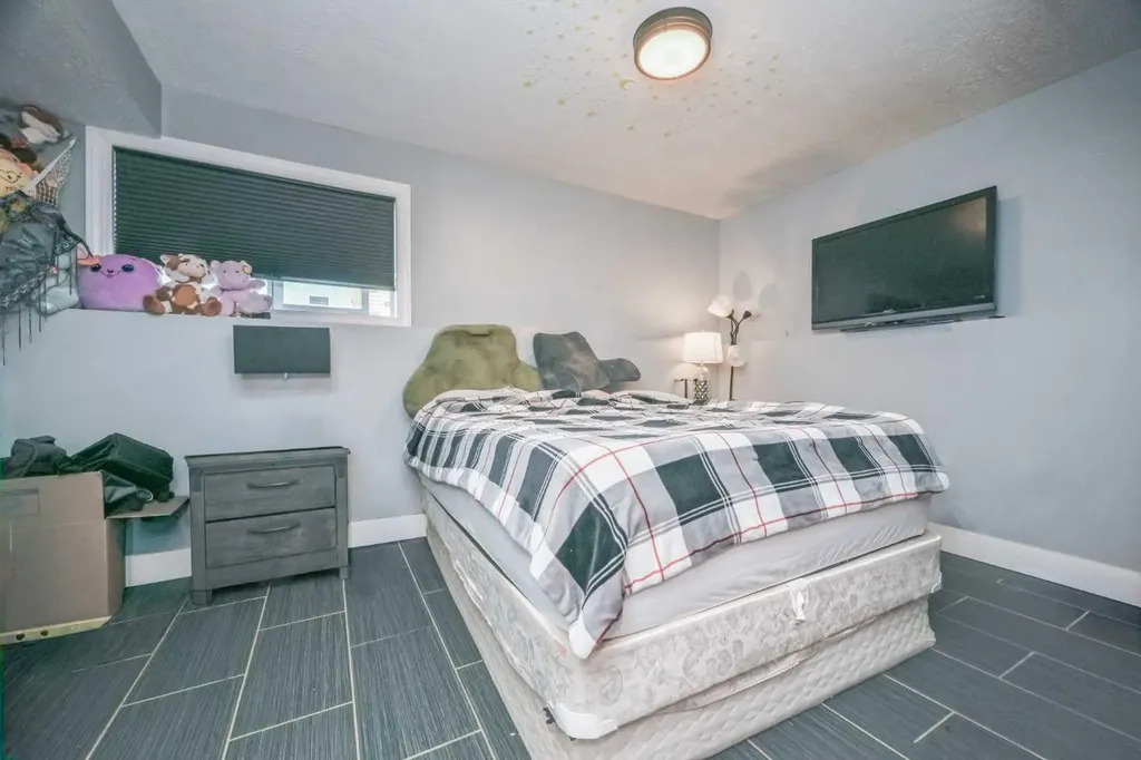 7018 90 Street Grande Prairie AB T8X 0C1