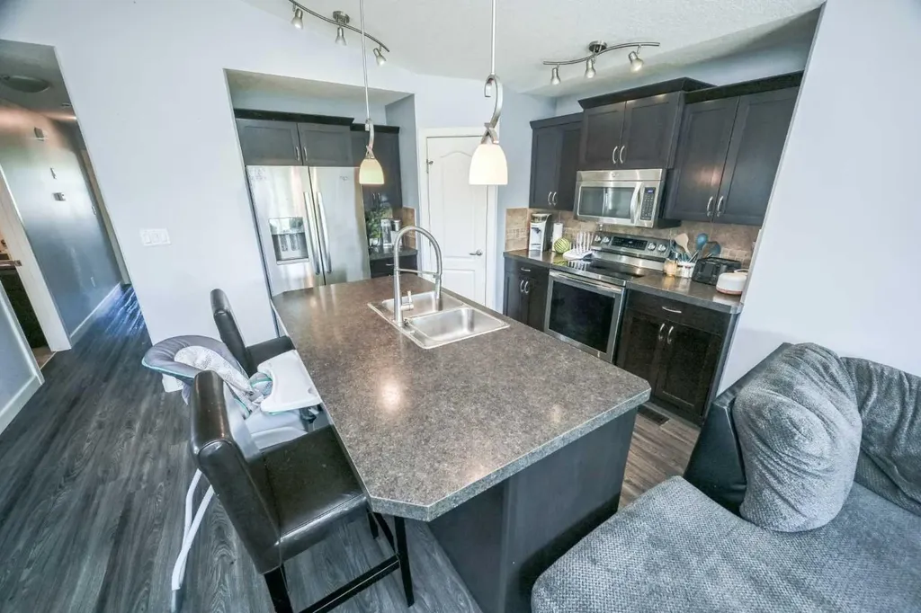 7018 90 Street Grande Prairie AB T8X 0C1