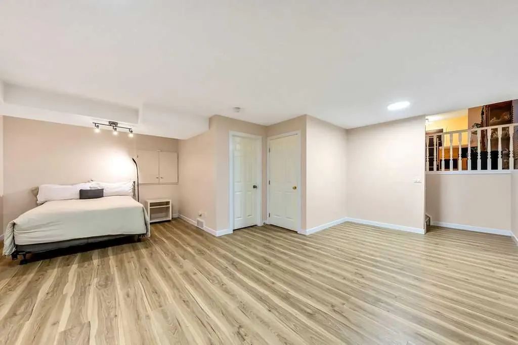2016 Country Hills Circle NW Calgary AB T3K4Z2