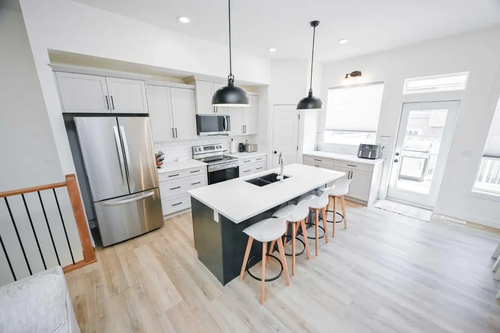 11850 84 Avenue Grande Prairie AB T8W 0M4