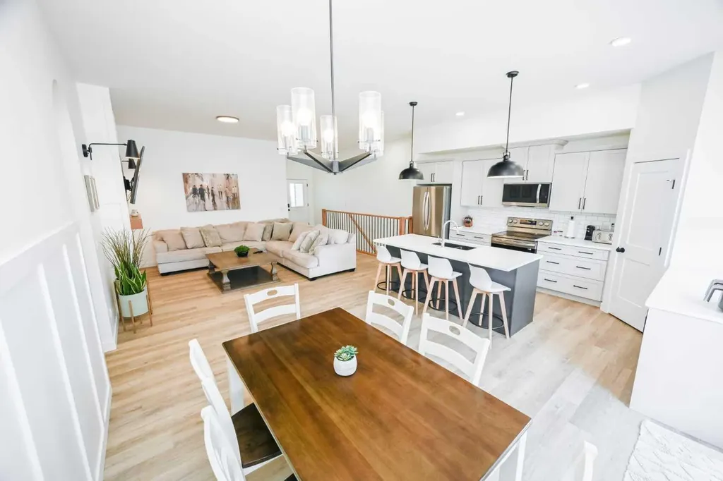 11850 84 Avenue Grande Prairie AB T8W 0M4