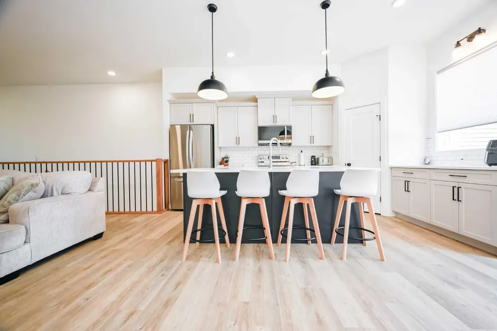 11850 84 Avenue Grande Prairie AB T8W 0M4