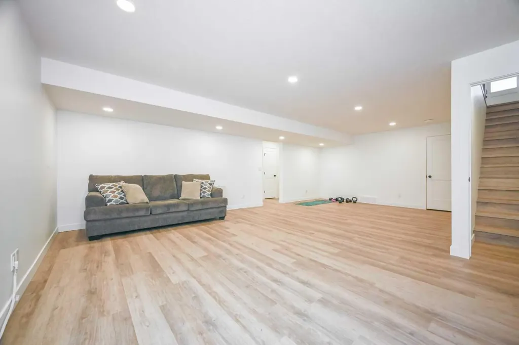 11850 84 Avenue Grande Prairie AB T8W 0M4