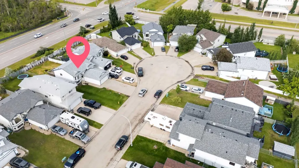 9222 115 Avenue Grande Prairie AB T8V7E8