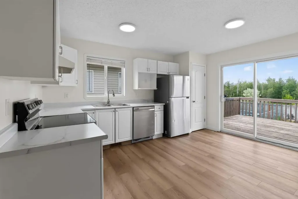 9222 115 Avenue Grande Prairie AB T8V7E8