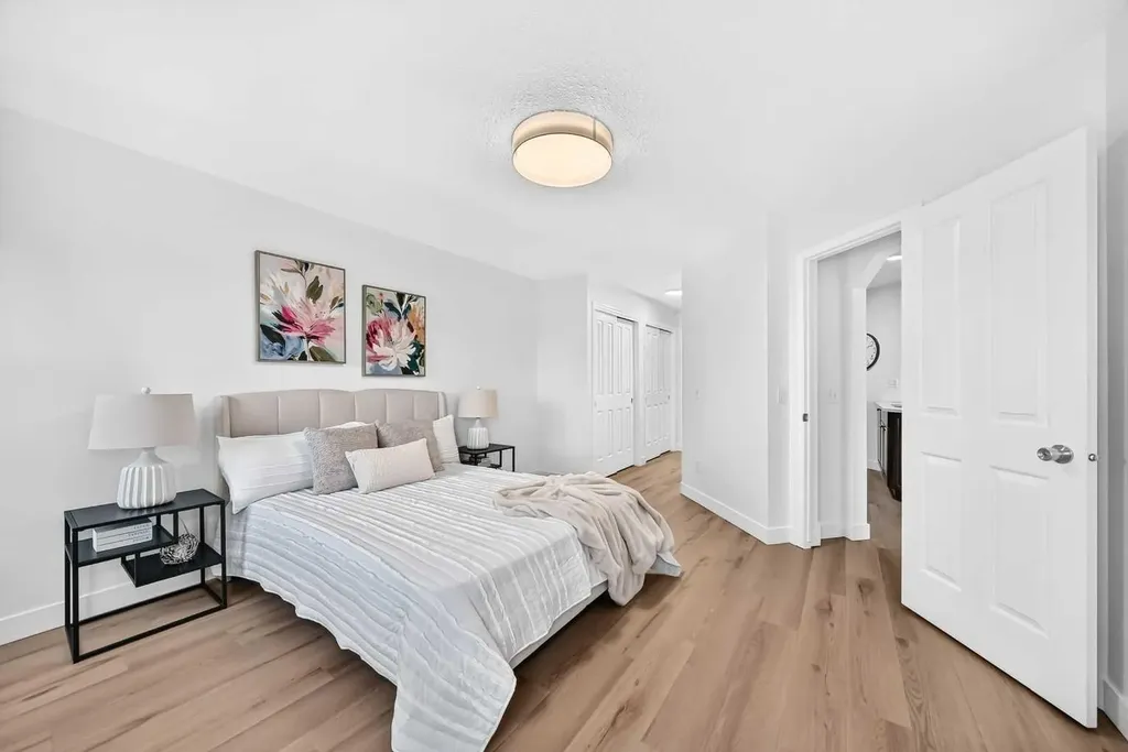 241 Springbank Terrace SW Calgary AB T3H 4S9