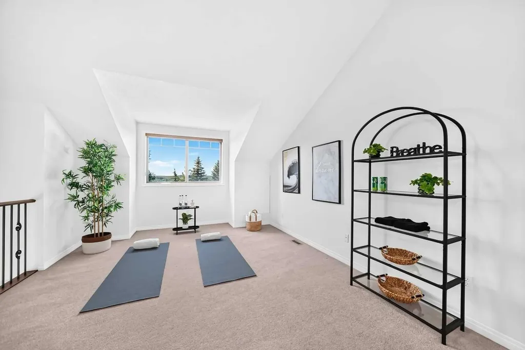 241 Springbank Terrace SW Calgary AB T3H 4S9