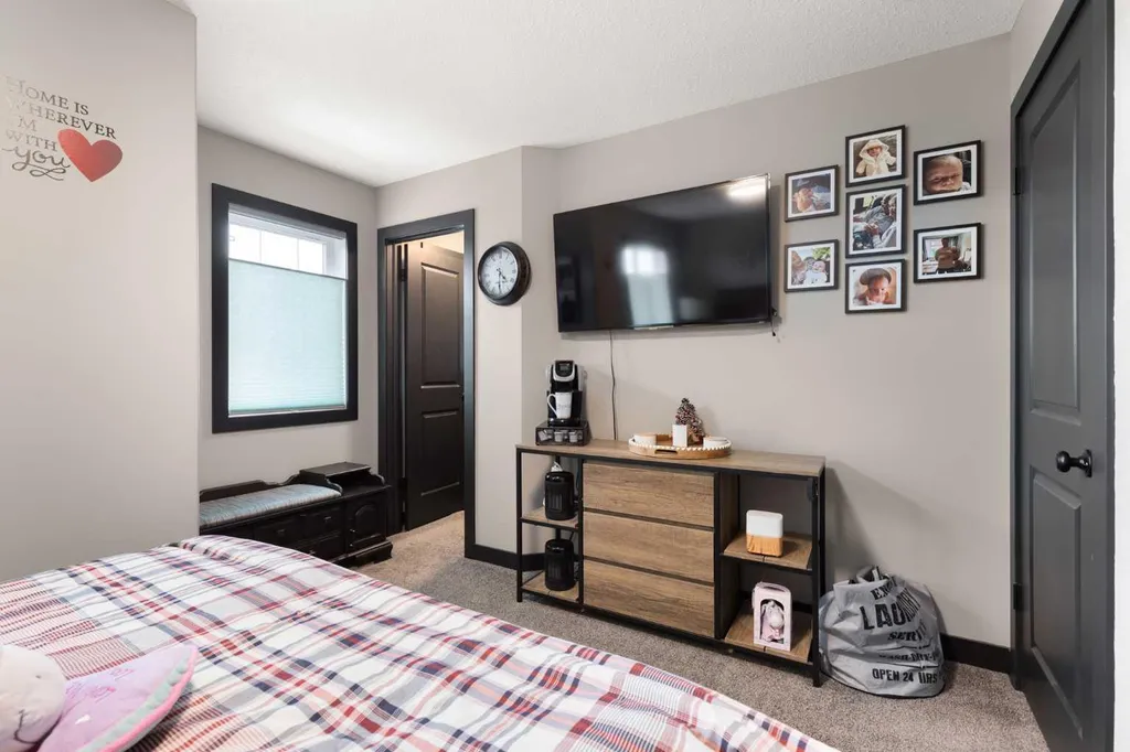 4929 Southlands Drive SE Medicine Hat AB T1B 0C1