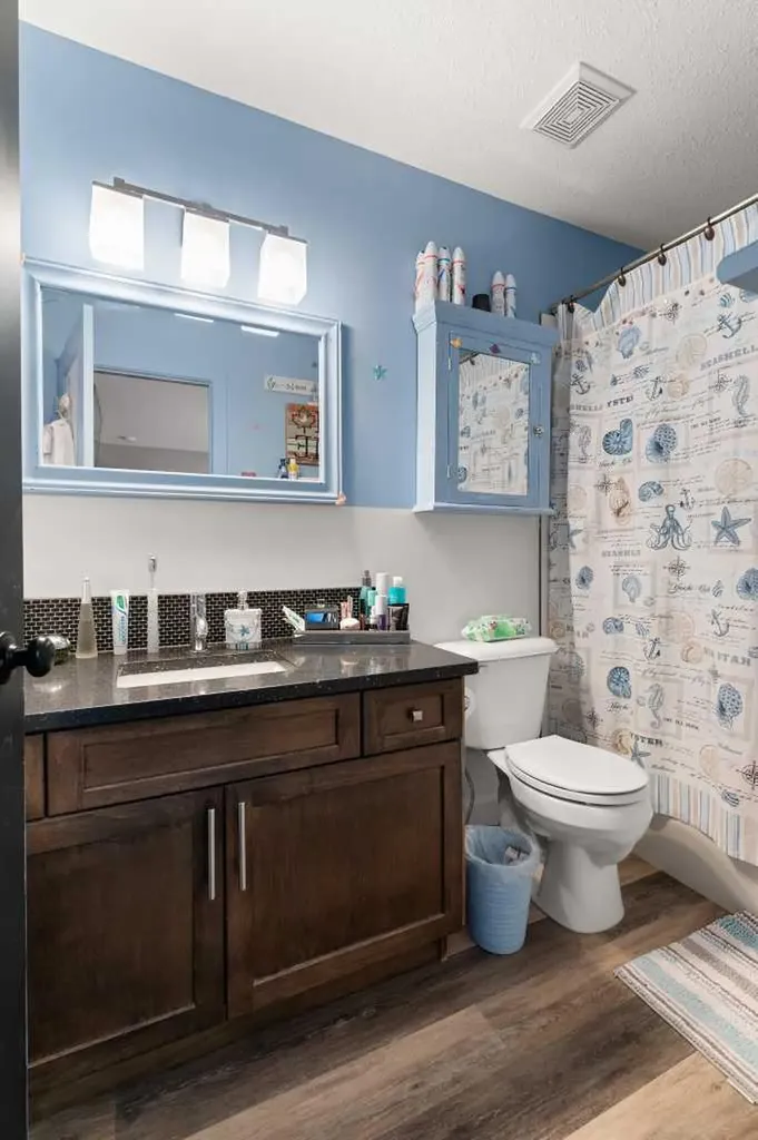 4929 Southlands Drive SE Medicine Hat AB T1B 0C1