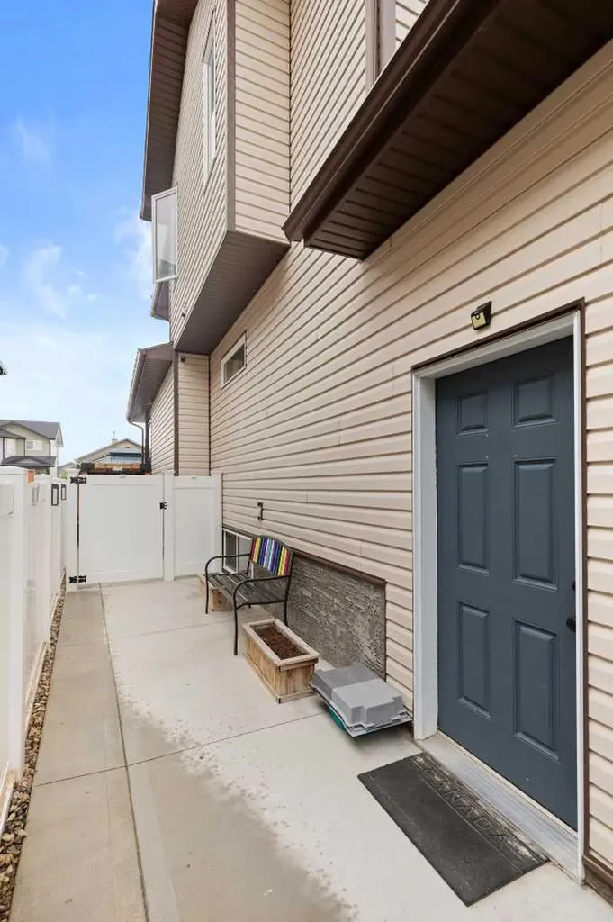 4929 Southlands Drive SE Medicine Hat AB T1B 0C1